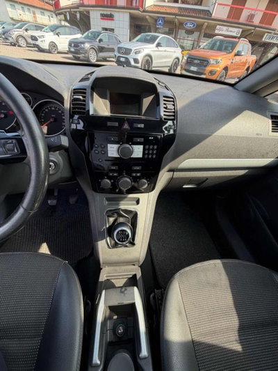 Opel Zafira 1.9 16V CDTI 150CV aut. Cosmo (20)