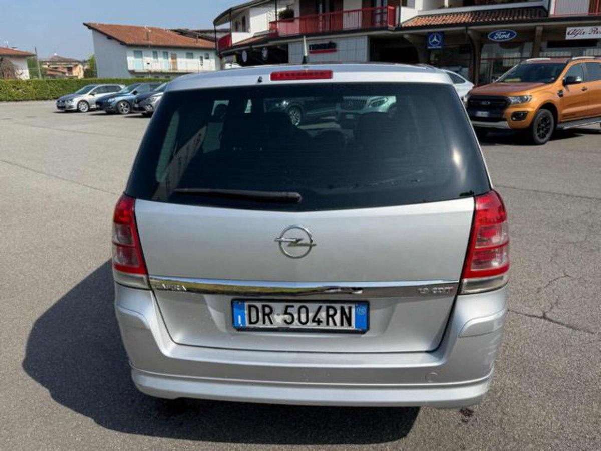 Opel Zafira 1.9 16V CDTI 150CV aut. Cosmo (6)