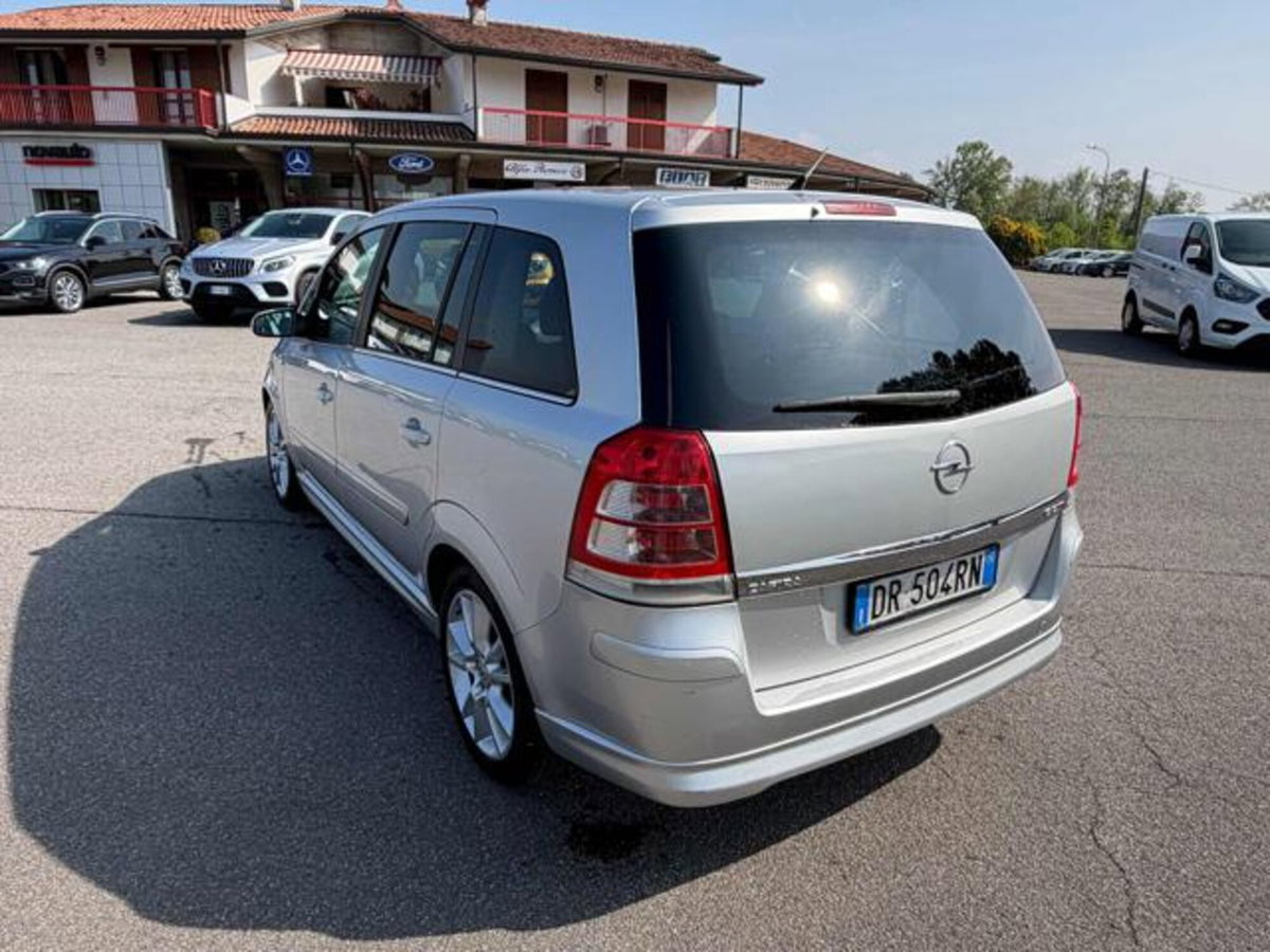 Opel Zafira 1.9 16V CDTI 150CV aut. Cosmo (7)