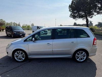 Opel Zafira 1.9 16V CDTI 150CV aut. Cosmo (8)