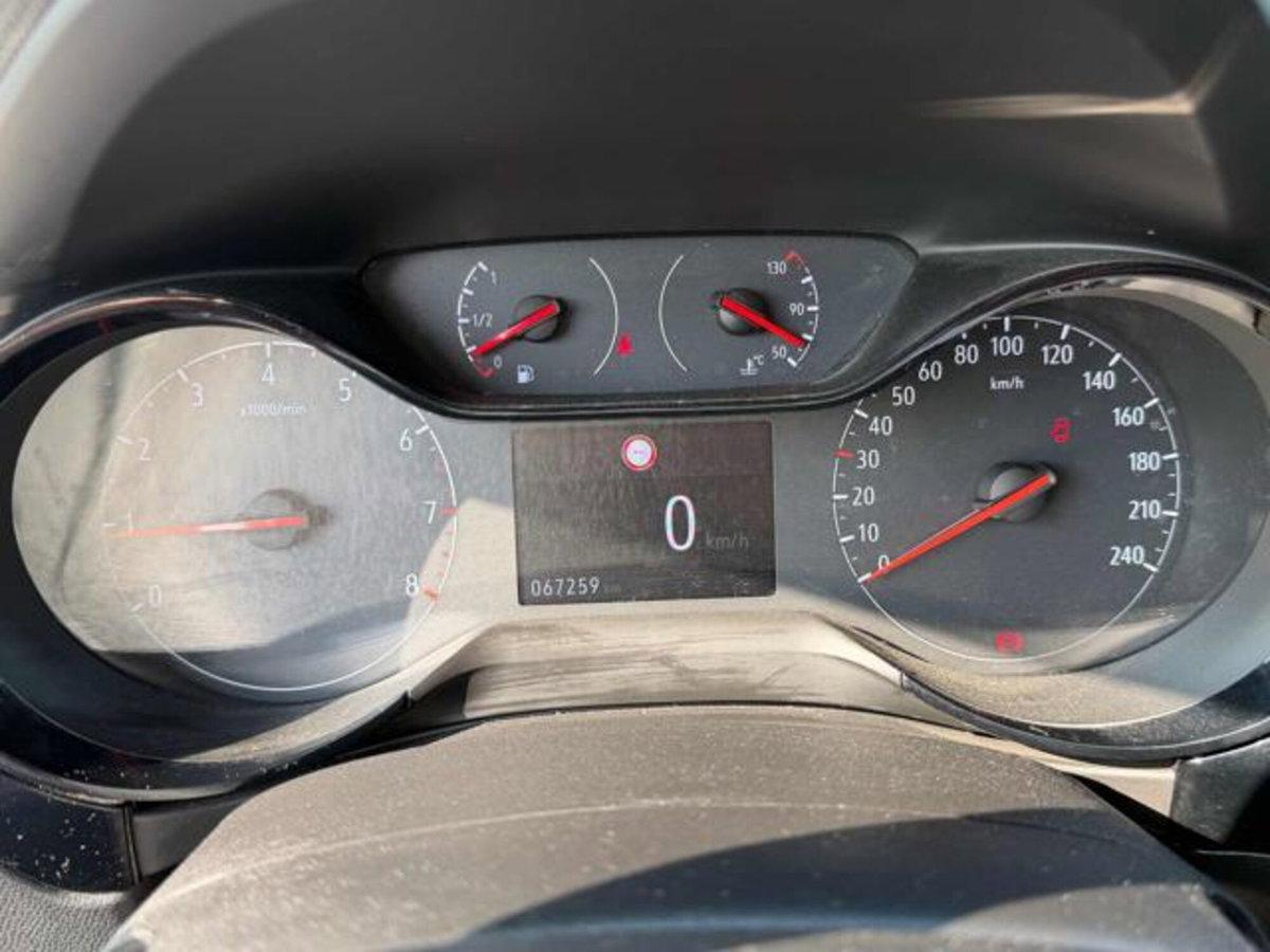 Opel Corsa 1.2 Elegance (16)