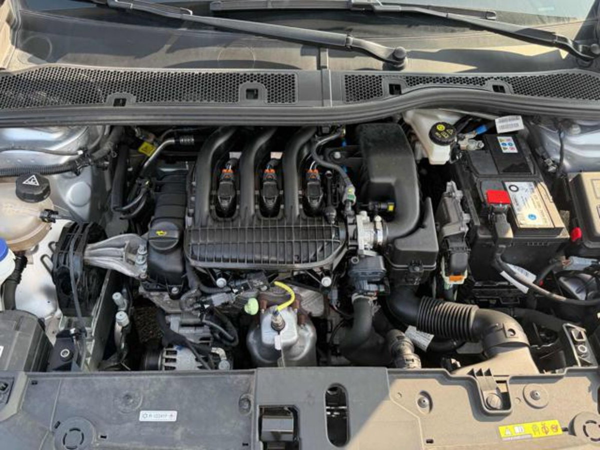 Opel Corsa 1.2 Elegance (17)
