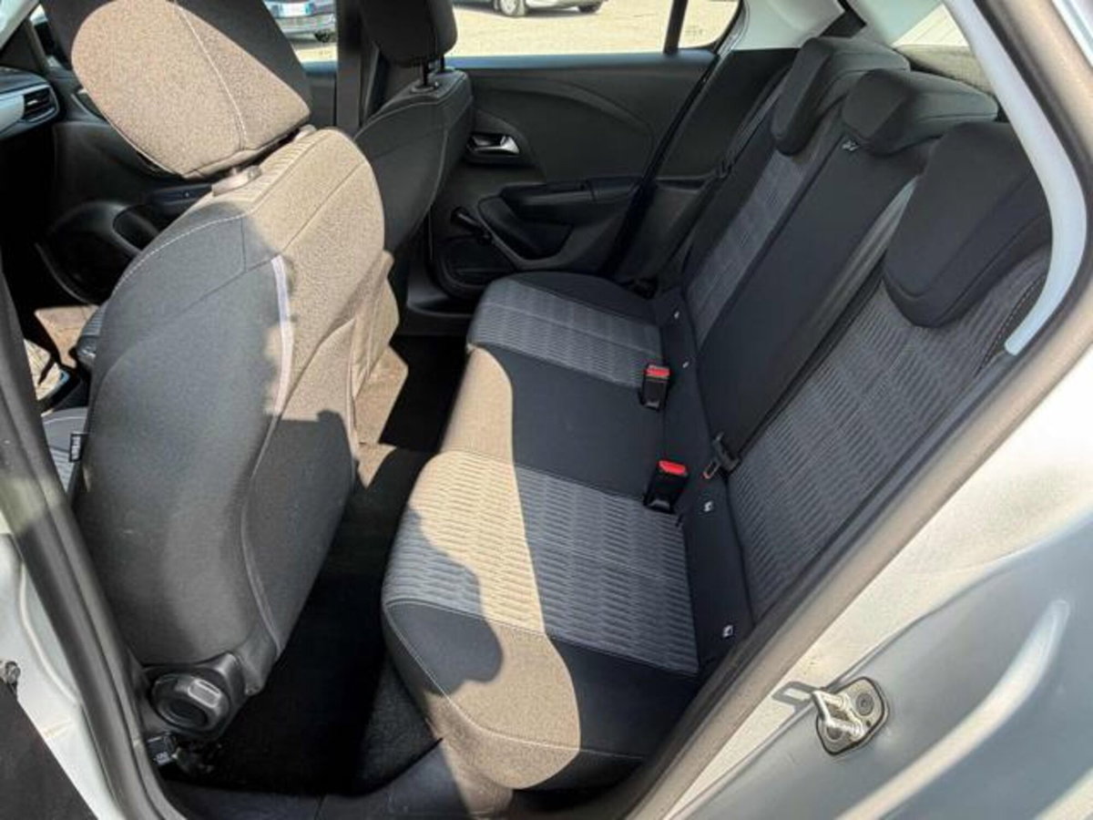Opel Corsa 1.2 Elegance (7)