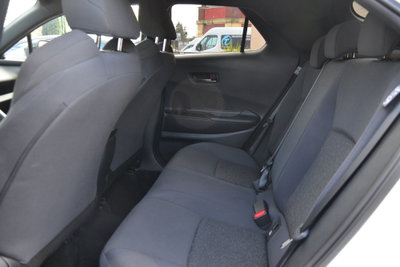 Toyota Toyota C-HR 1.8 hv Lounge fwd e-cvt (12)