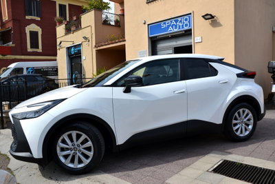 Toyota Toyota C-HR 1.8 hv Lounge fwd e-cvt (13)