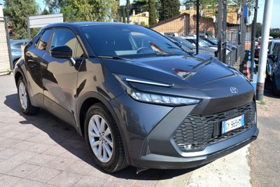 Toyota Toyota C-HR 1.8 hv Lounge fwd e-cvt (4)