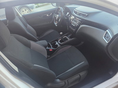 Nissan Qashqai 1.5 dCi Visia (13)