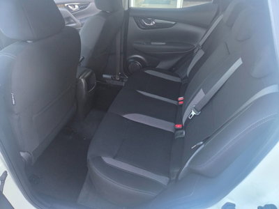 Nissan Qashqai 1.5 dCi Visia (17)