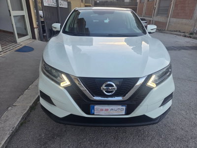 Nissan Qashqai 1.5 dCi Visia (3)