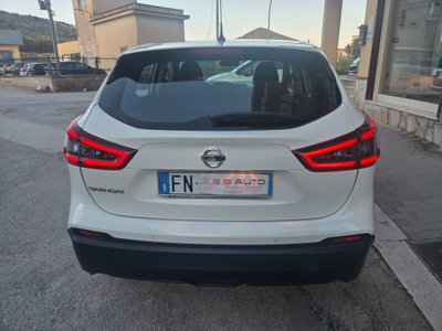 Nissan Qashqai 1.5 dCi Visia (8)