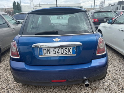 MINI Mini 1.6 16V Cooper (4)