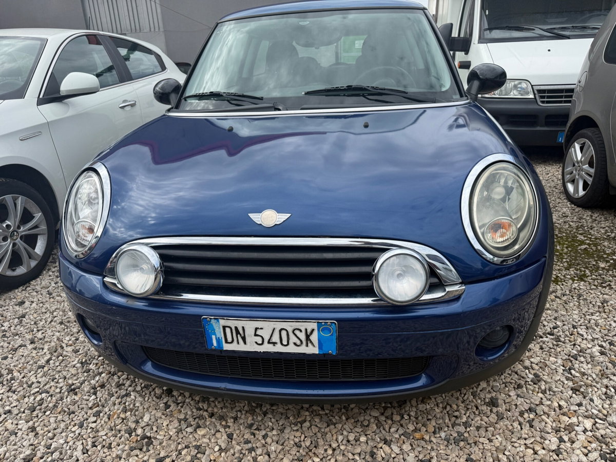 MINI Mini 1.6 16V Cooper (5)