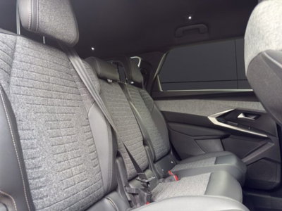 Peugeot 5008 1.2 hybrid 48V Allure Pack 136cv e-dcs 6 (19)