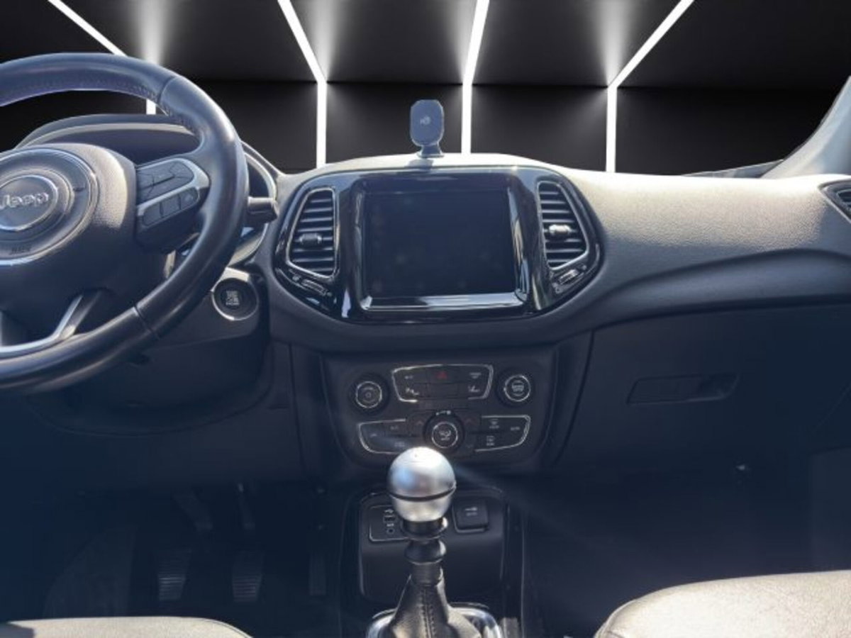 Jeep Compass 1.6 Multijet II 2WD Limited (15)