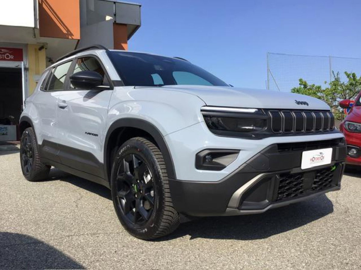 Jeep Avenger 1.2 turbo e-hybrid mhev Upland 4xe 145cv edct6 (3)