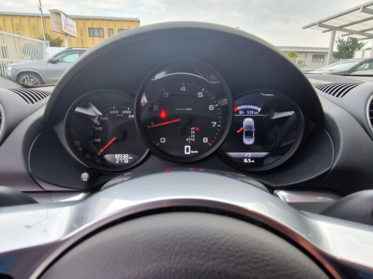 Porsche 718 Boxster  Boxster 2.0 300cv (13)