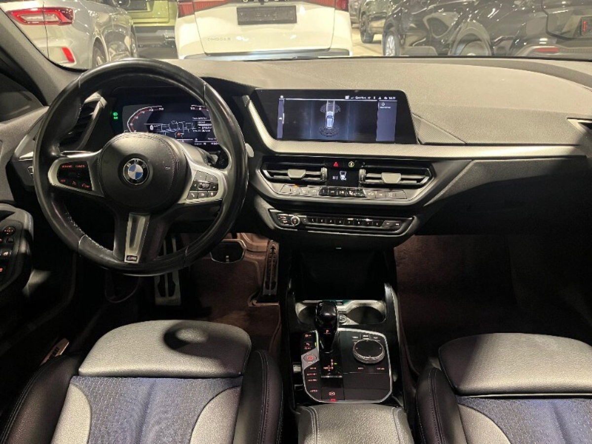 BMW Serie 1 5p. 118i 5p. Msport (13)