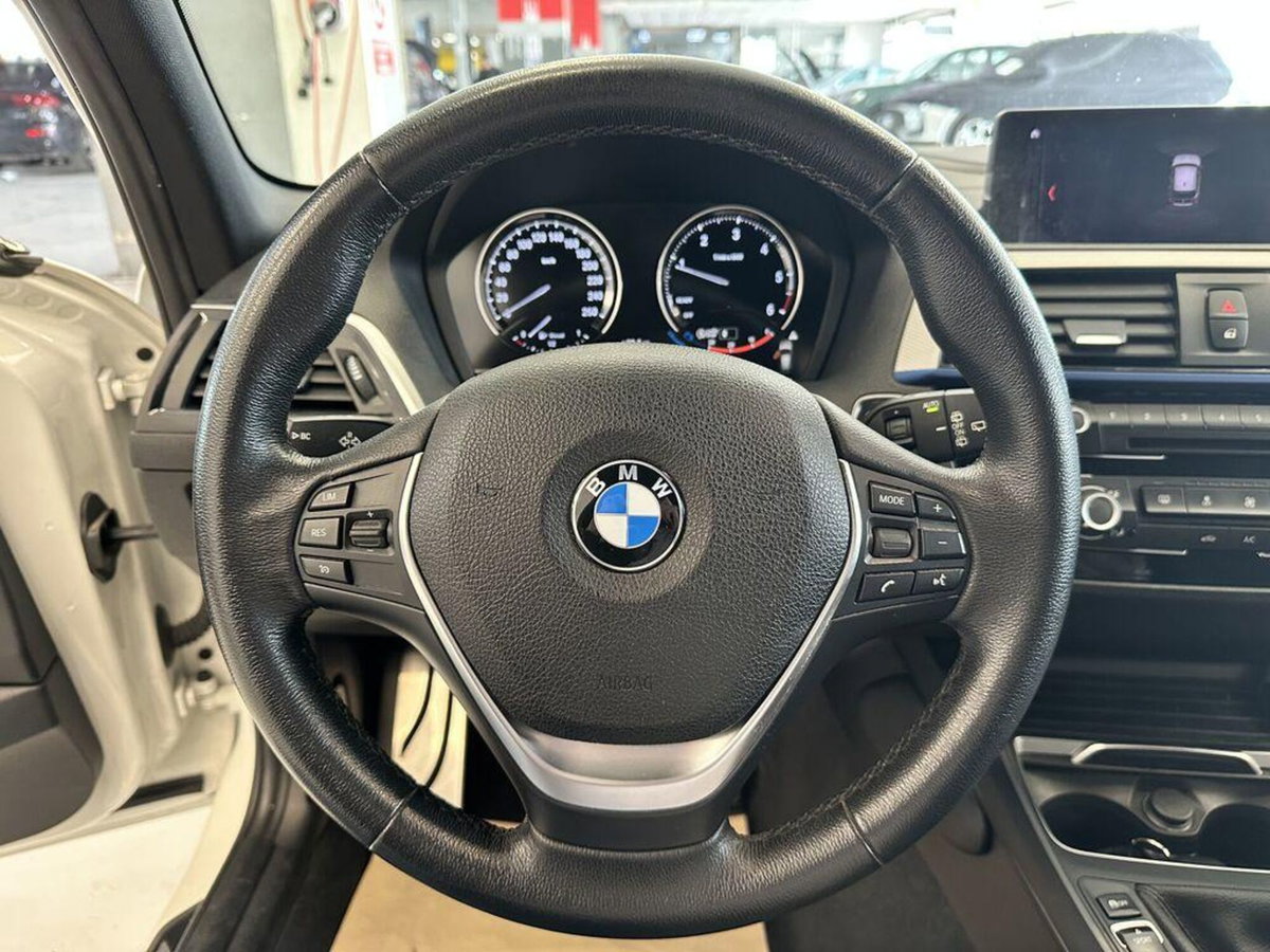 BMW Serie 1 5p. 120d 5p. Msport (10)