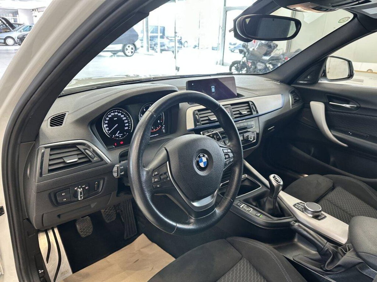 BMW Serie 1 5p. 120d 5p. Msport (8)