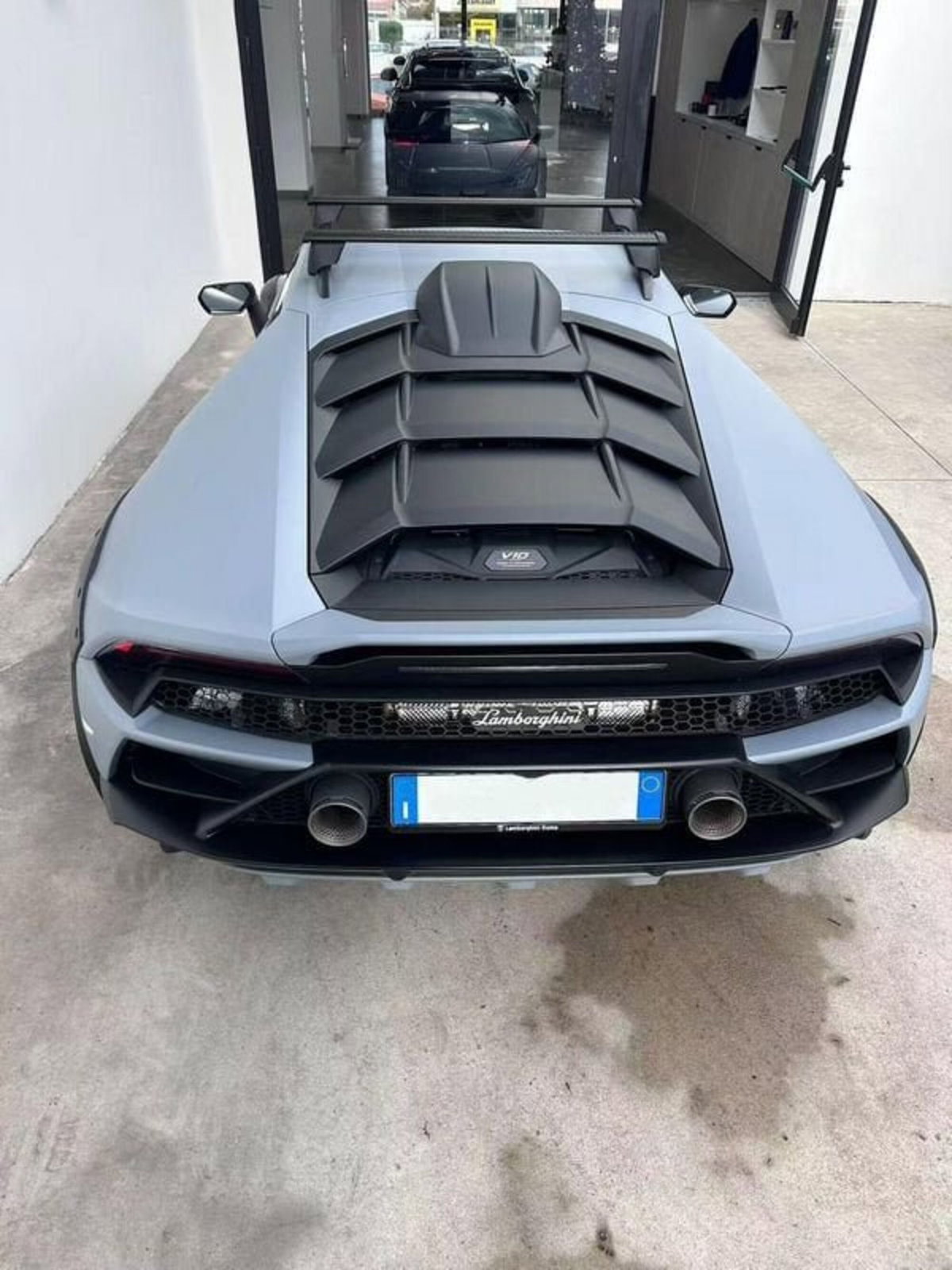 Lamborghini Huracán Coupé Sterrato 5.2 610 awd (2)