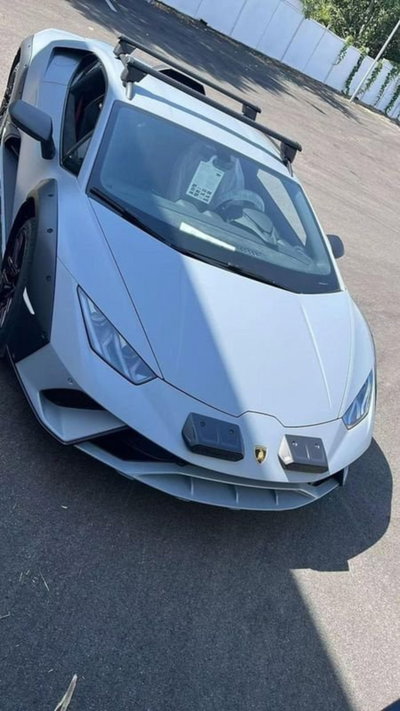 Lamborghini Huracán Coupé Sterrato 5.2 610 awd (3)