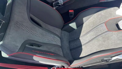 Lamborghini Huracán Coupé Sterrato 5.2 610 awd (8)