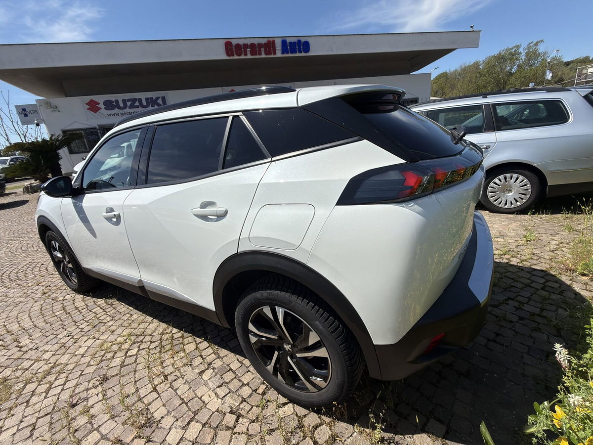 Peugeot 2008 PureTech 130 S&S EAT8 Allure Pack (5)