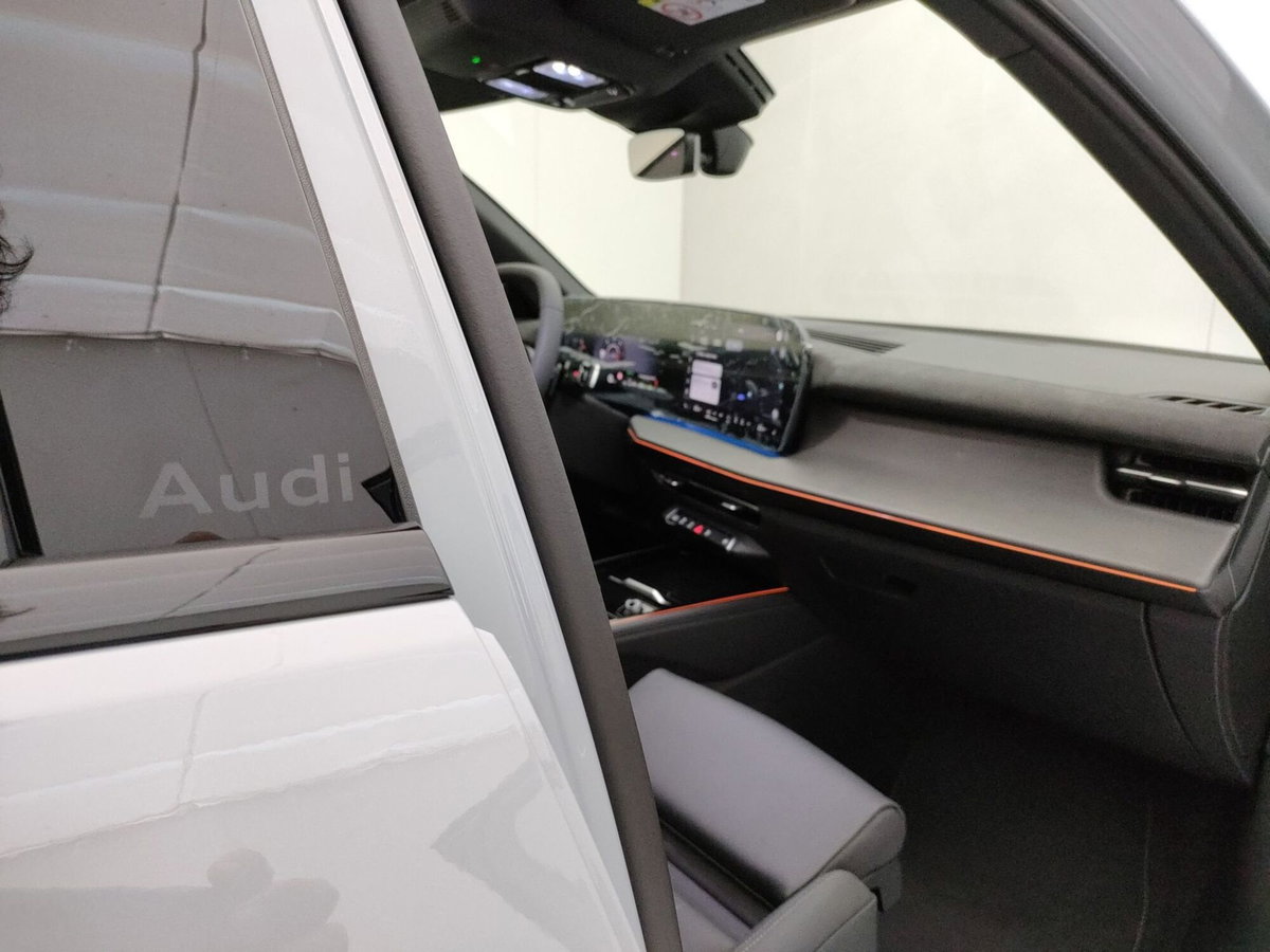 Audi Q3 Sportback 2.0 tdi S line edition 150cv s-tronic (15)