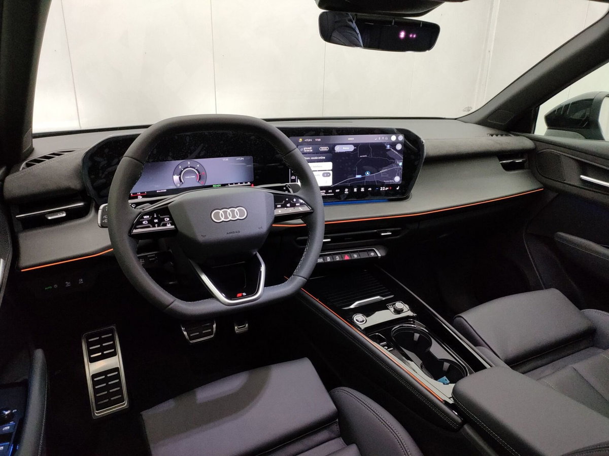 Audi Q3 Sportback 2.0 tdi S line edition 150cv s-tronic (9)