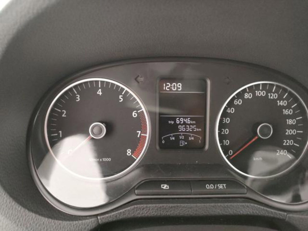 Volkswagen Polo 1.2 70 CV 5p. Comfortline (17)