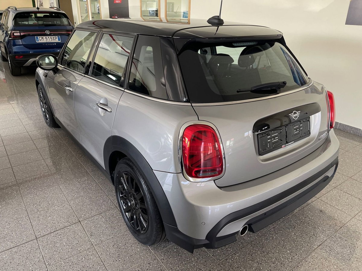 MINI Mini 1.5 Cooper Essential (7)