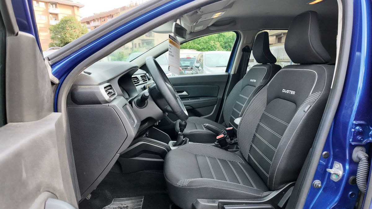 Dacia Duster 1.0 TCe 100 CV ECO-G 4x2 Prestige (10)