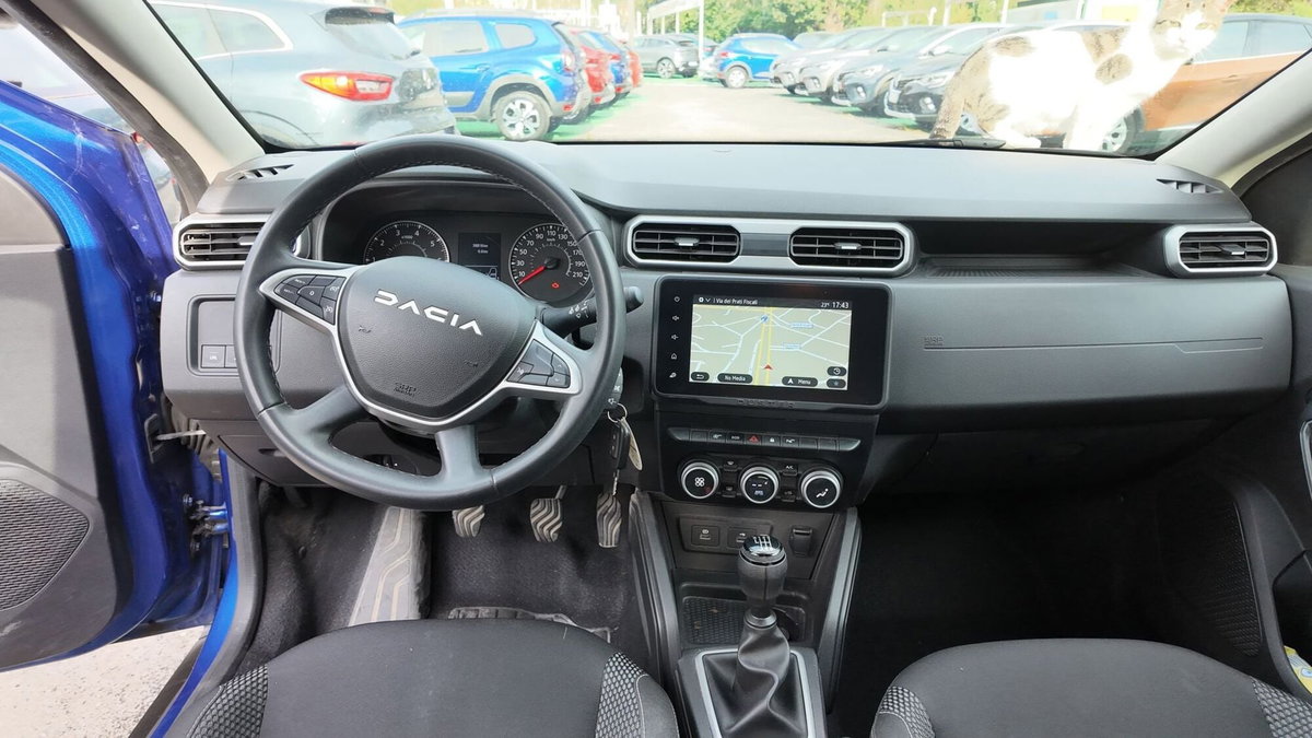 Dacia Duster 1.0 TCe 100 CV ECO-G 4x2 Prestige (9)