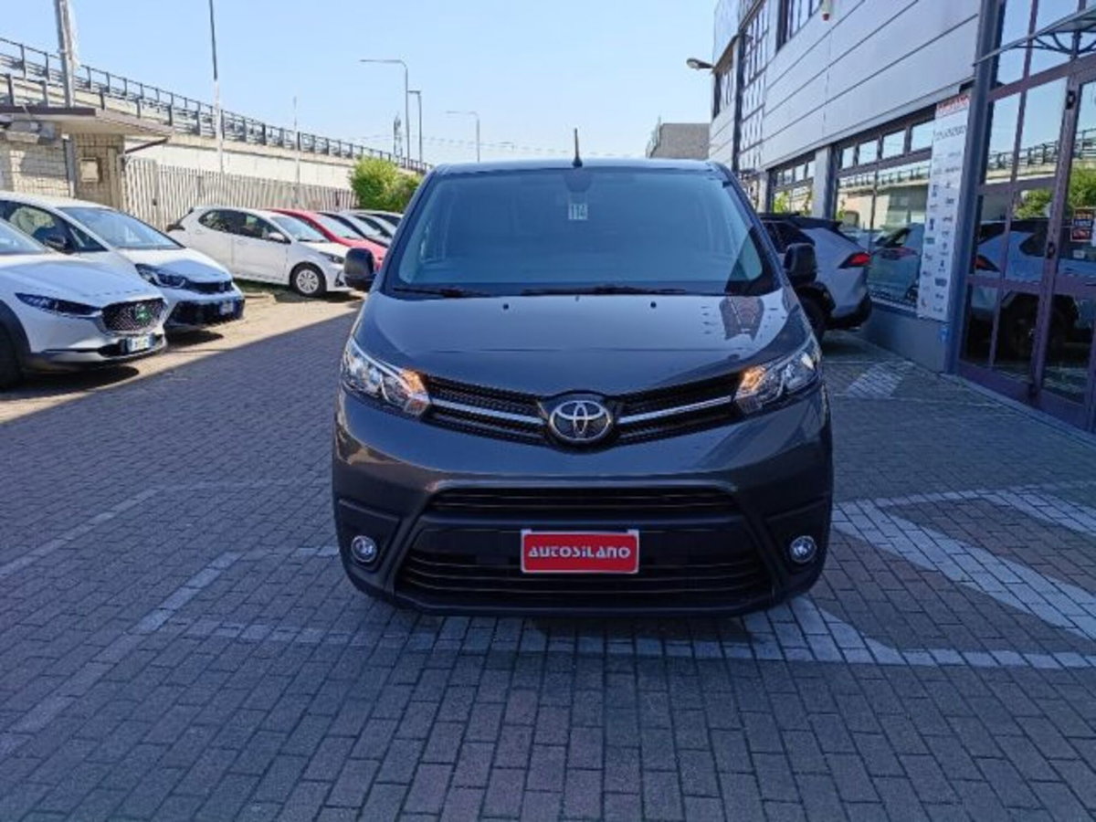 Toyota Proace 2.0D 122CV PL-SL-TN Furgone Long 5p.14q (2)