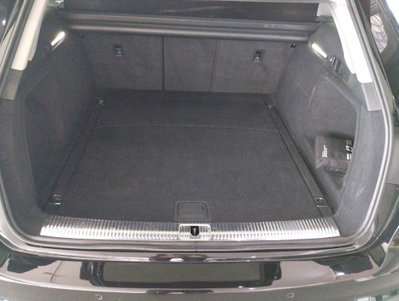 Audi A4 Avant 30 TDI S tronic Business (11)