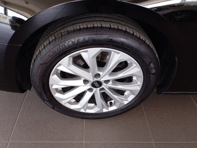 Audi A4 Avant 30 TDI S tronic Business (12)