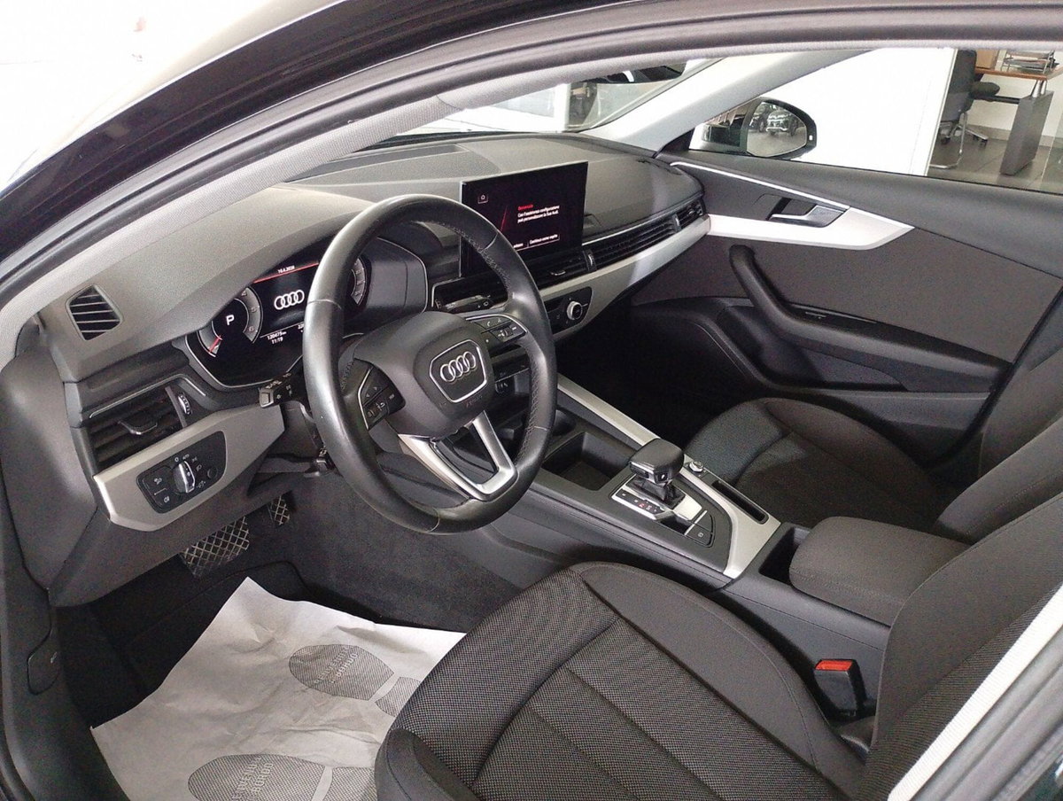 Audi A4 Avant 30 TDI S tronic Business (13)