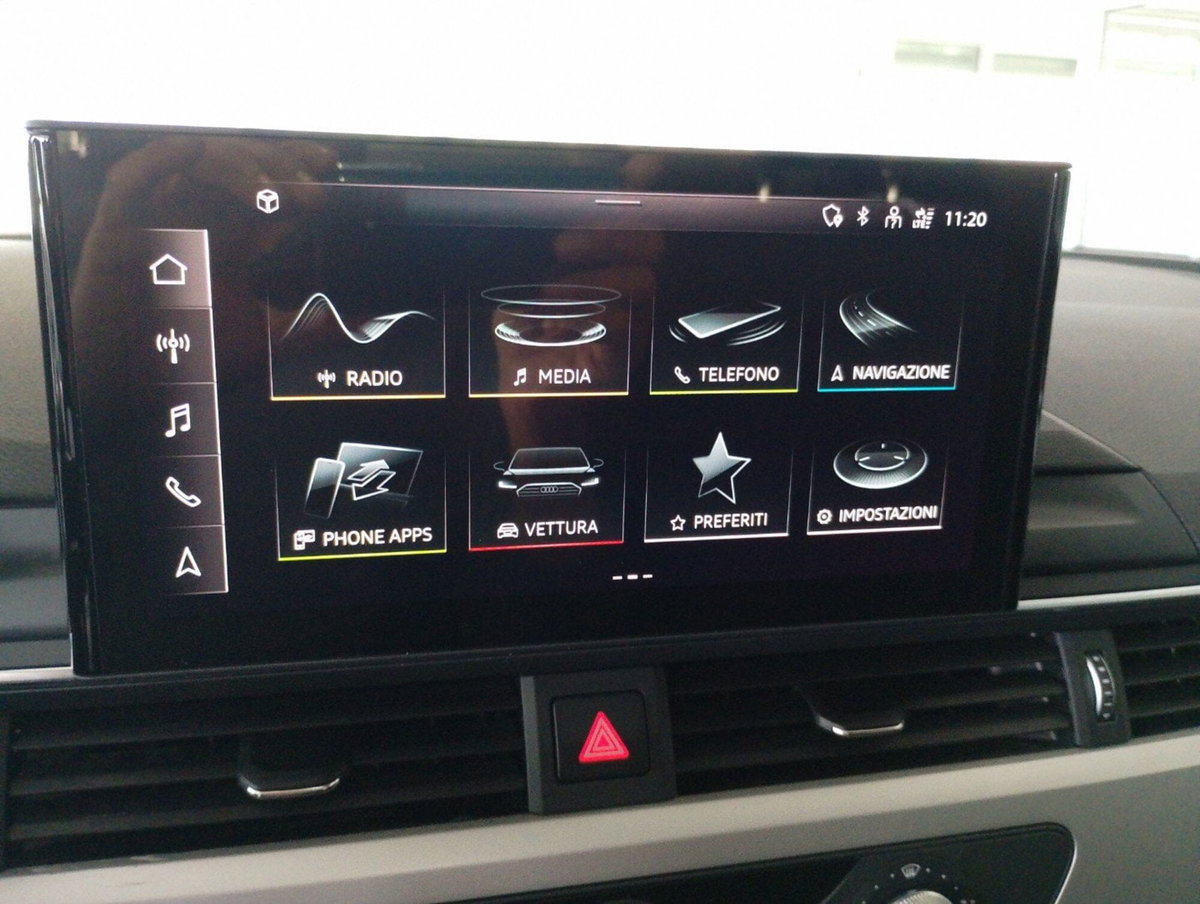 Audi A4 Avant 30 TDI S tronic Business (15)