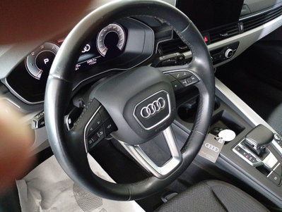 Audi A4 Avant 30 TDI S tronic Business (20)