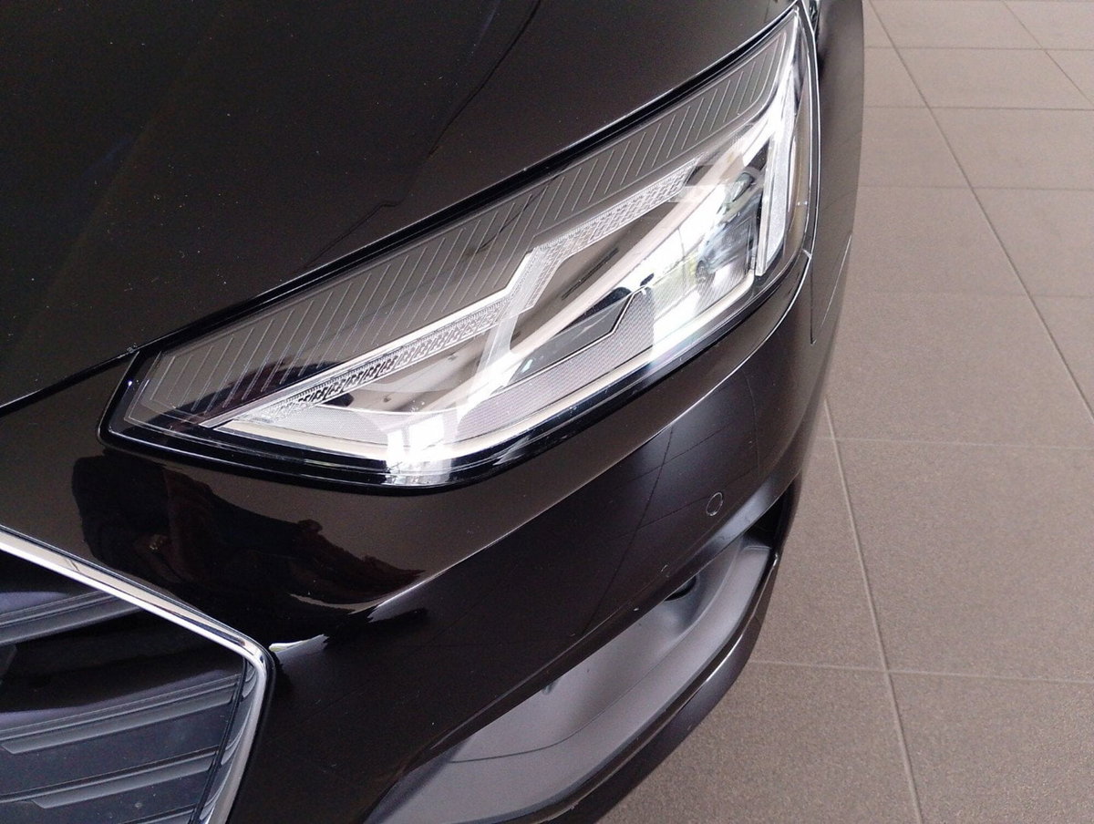 Audi A4 Avant 30 TDI S tronic Business (9)