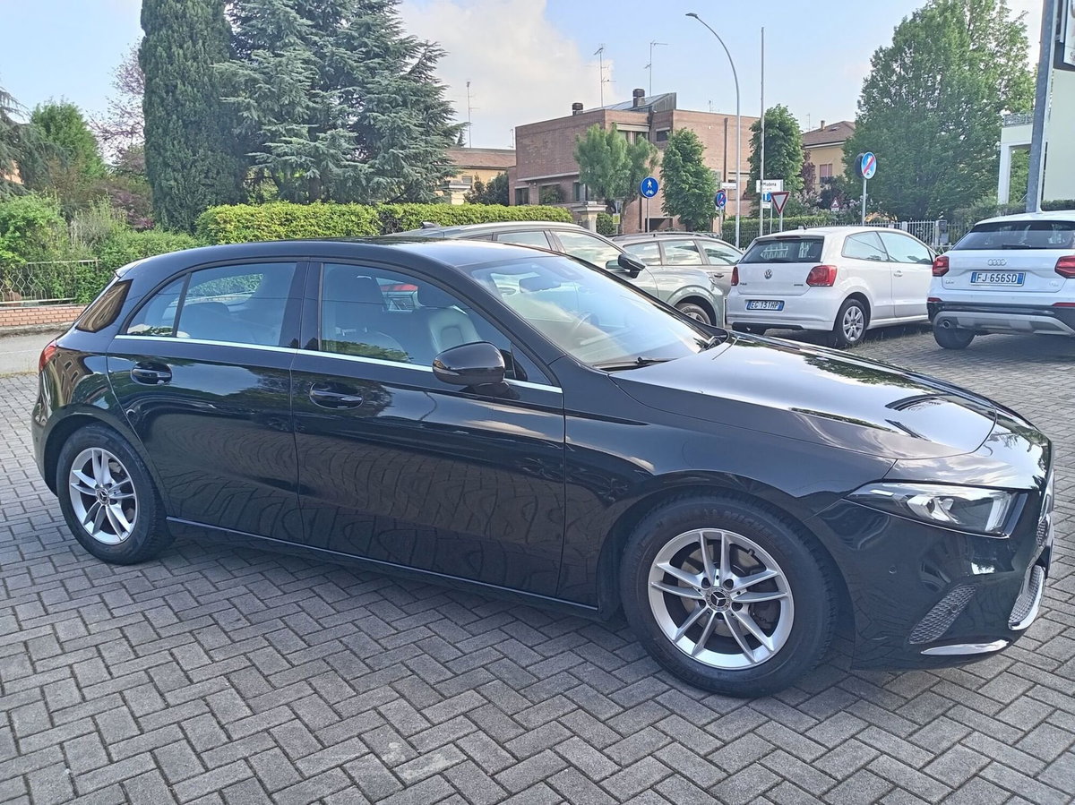 Mercedes-Benz Classe A 180 d Business (9)