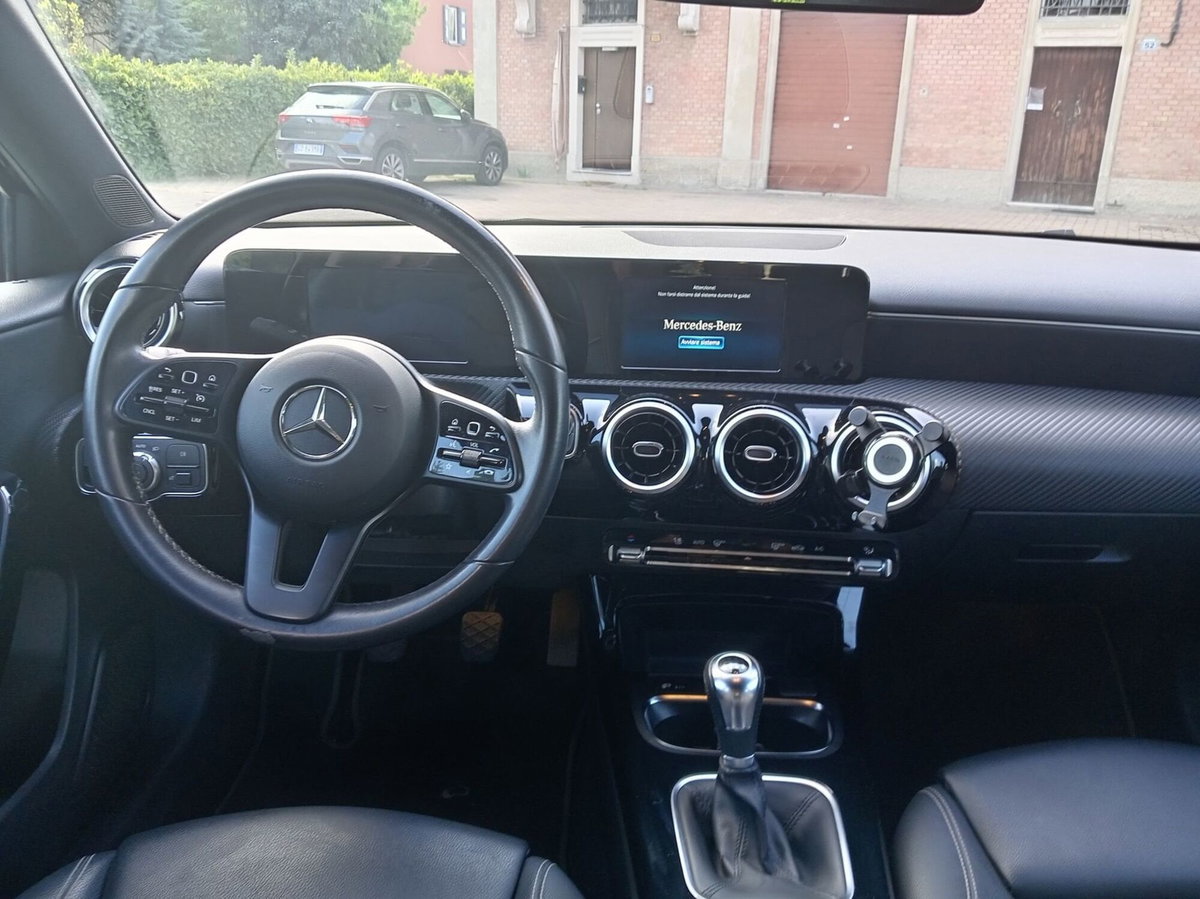 Mercedes-Benz Classe A 180 d Business (11)