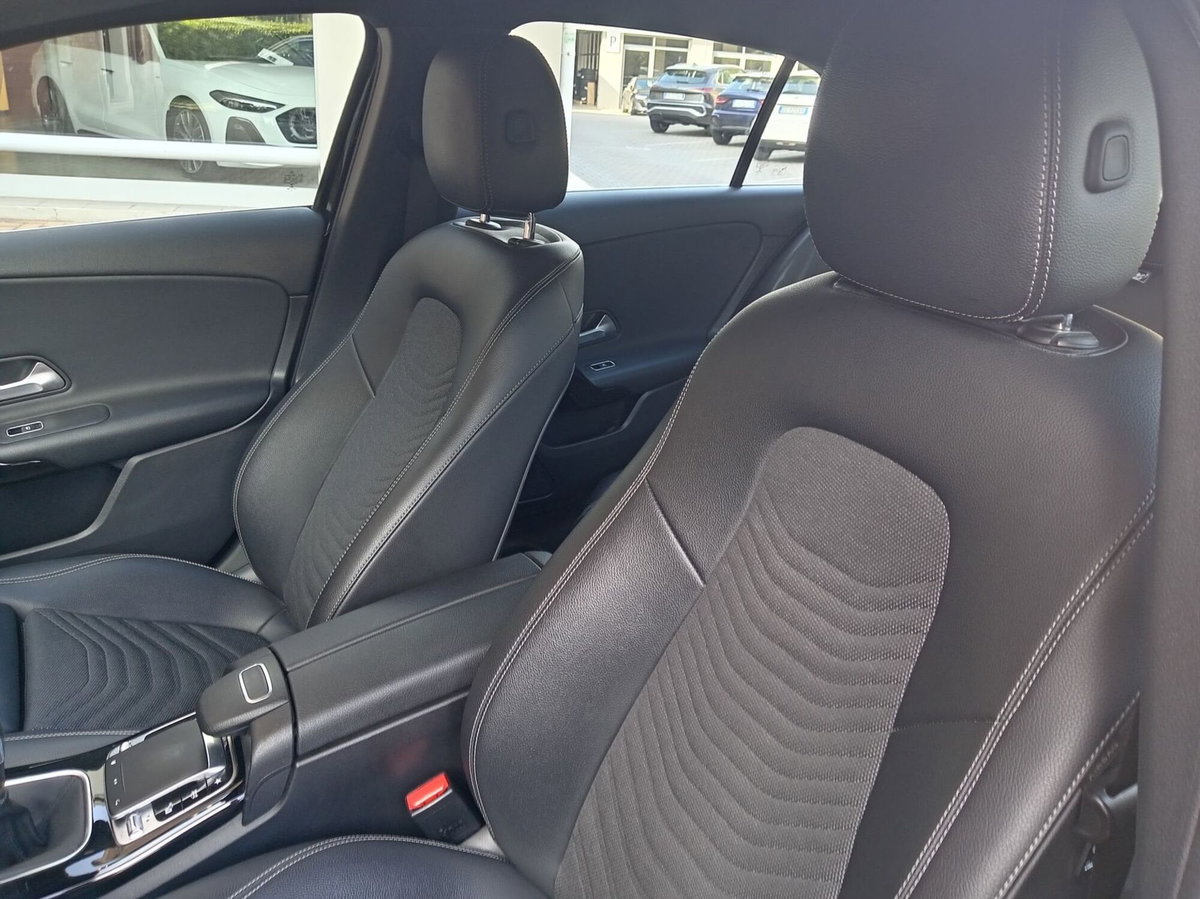 Mercedes-Benz Classe A 180 d Business (13)