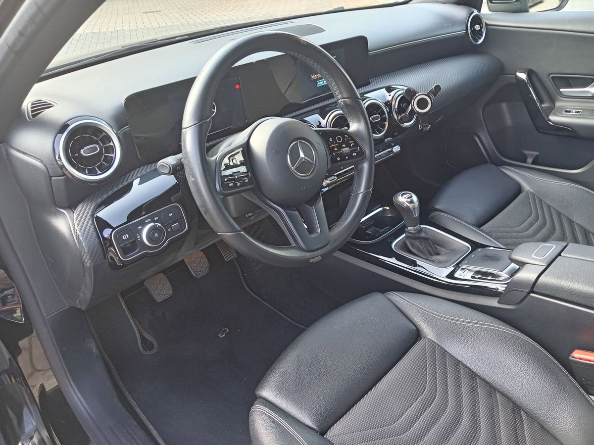 Mercedes-Benz Classe A 180 d Business (14)