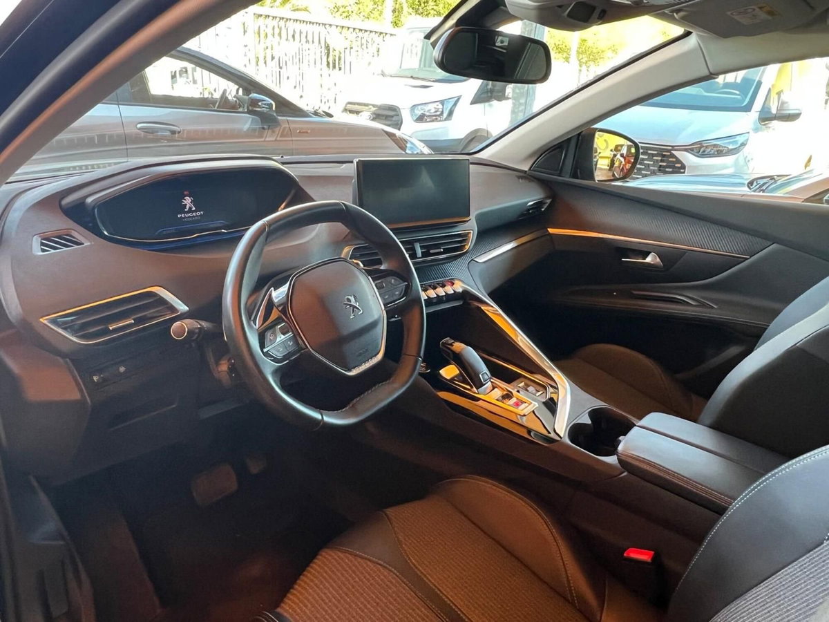 Peugeot 3008 BlueHDi 130 S&S Allure (8)
