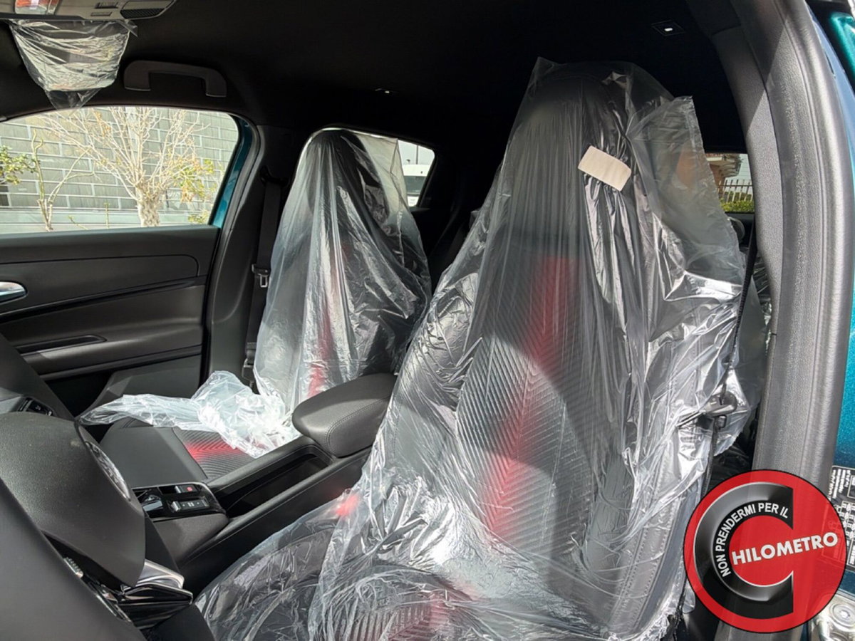 Alfa Romeo Junior 1.2 ibrida Speciale 145cv edct6 (14)