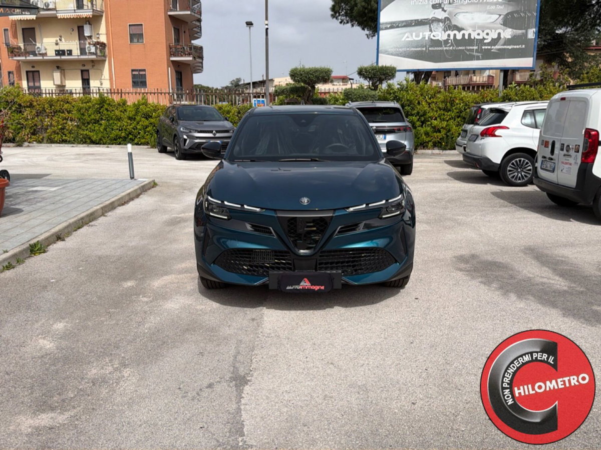 Alfa Romeo Junior 1.2 ibrida Speciale 145cv edct6 (2)