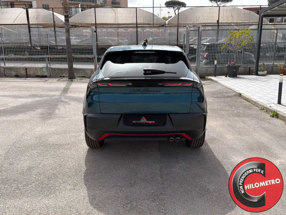 Alfa Romeo Junior 1.2 ibrida Speciale 145cv edct6 (5)