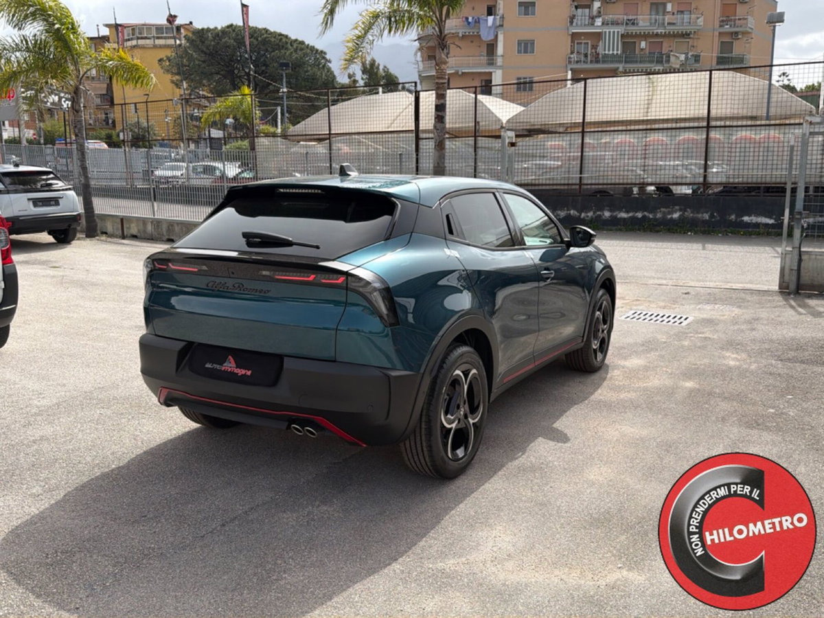Alfa Romeo Junior 1.2 ibrida Speciale 145cv edct6 (6)