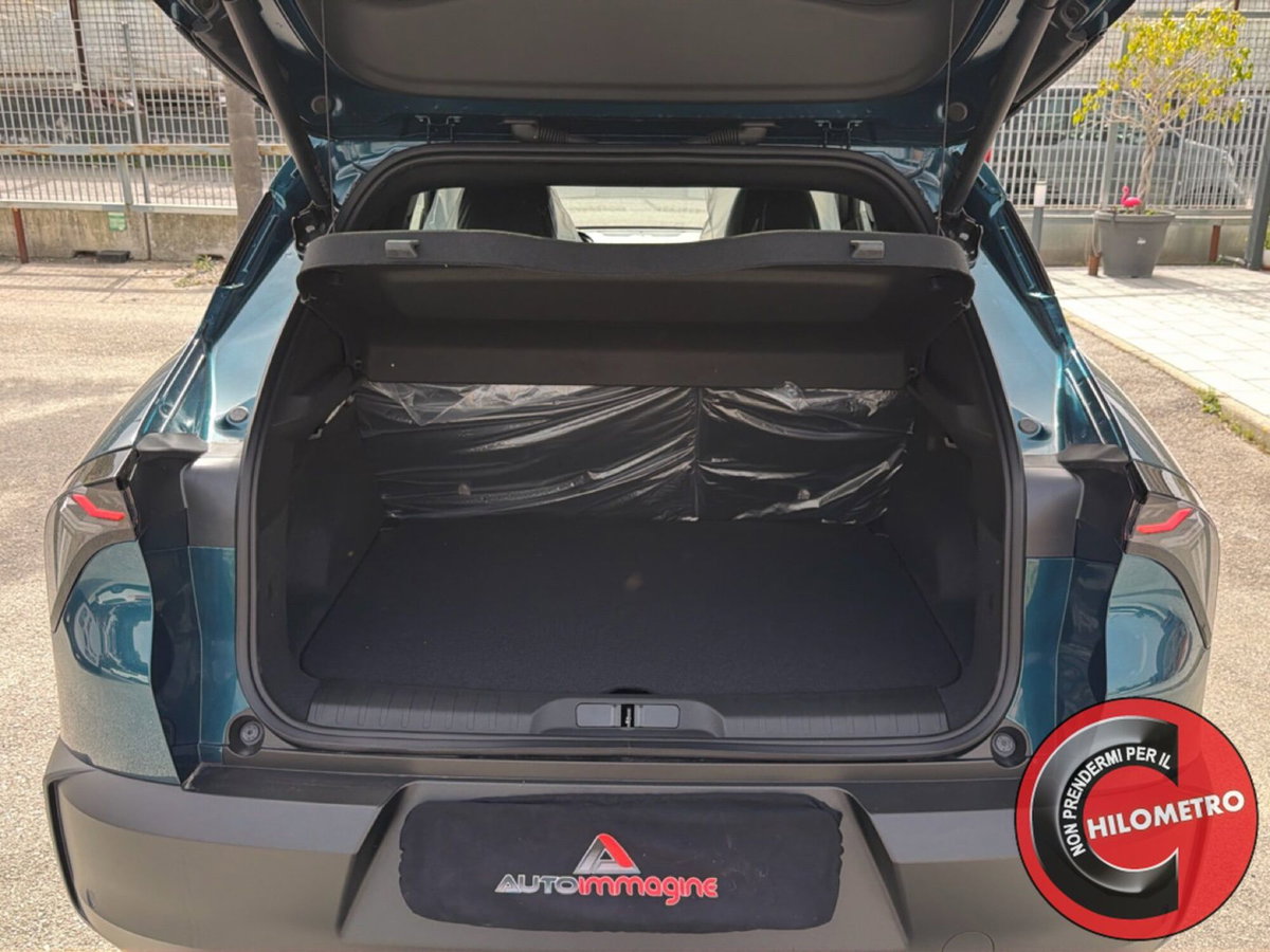 Alfa Romeo Junior 1.2 ibrida Speciale 145cv edct6 (9)